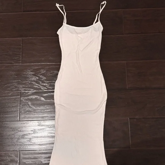 Skims soft lounge long slip dress - Picture 5 of 6